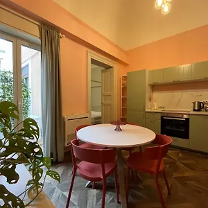 https://dede-home.taorminaitalyhotels.com